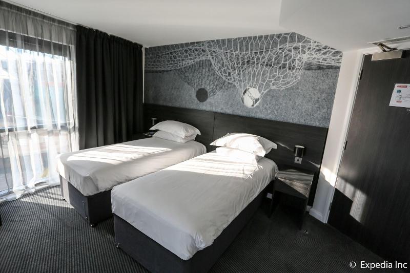 Football, Old Trafford, a Tribute Portfolio Hotel - Oda