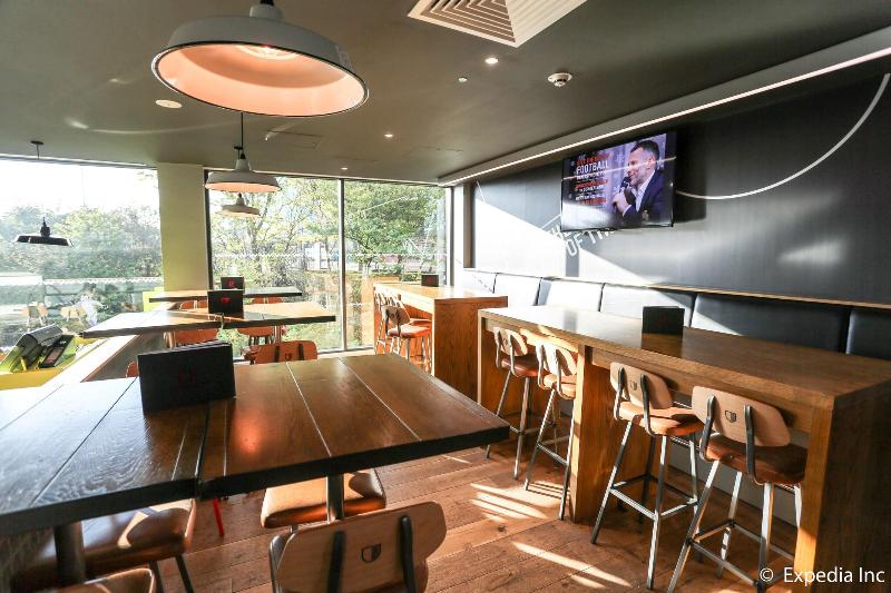Football, Old Trafford, a Tribute Portfolio Hotel - Restoran
