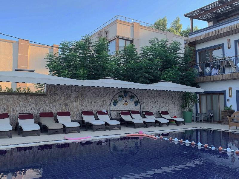 Akkan Beach Hotel - Havuz
