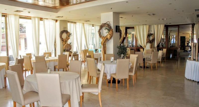 Mati Hotel - Restoran