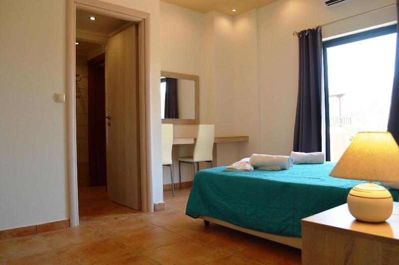 Matala Bay in Style Apartments - Oda