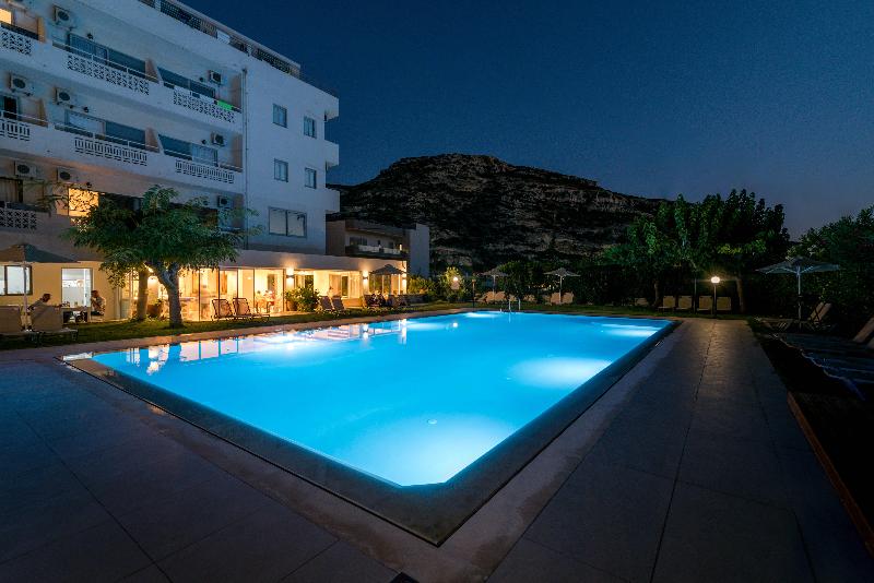 Matala Bay in Style Apartments - Havuz