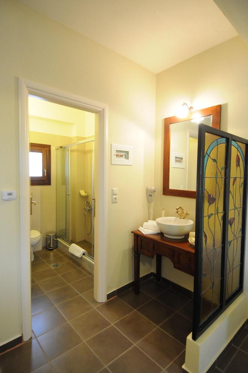 Porto Mani Suites - Oda
