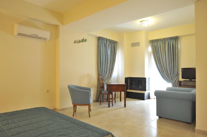 Porto Mani Suites - Oda