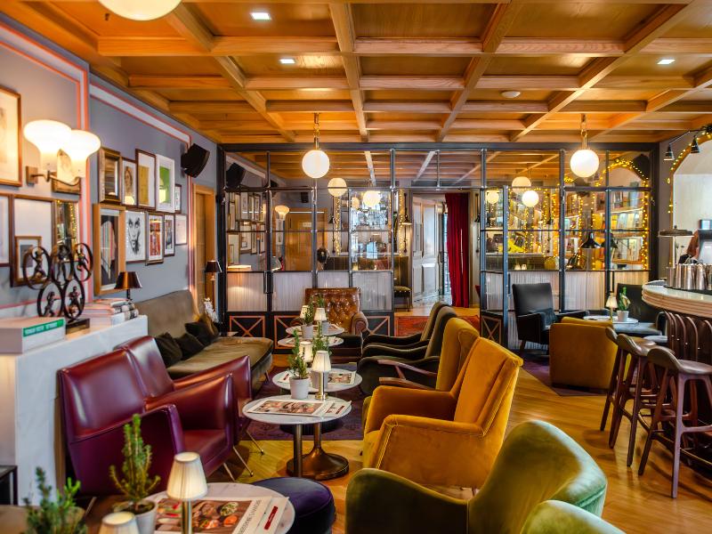 Browns Central Hotel - Bar