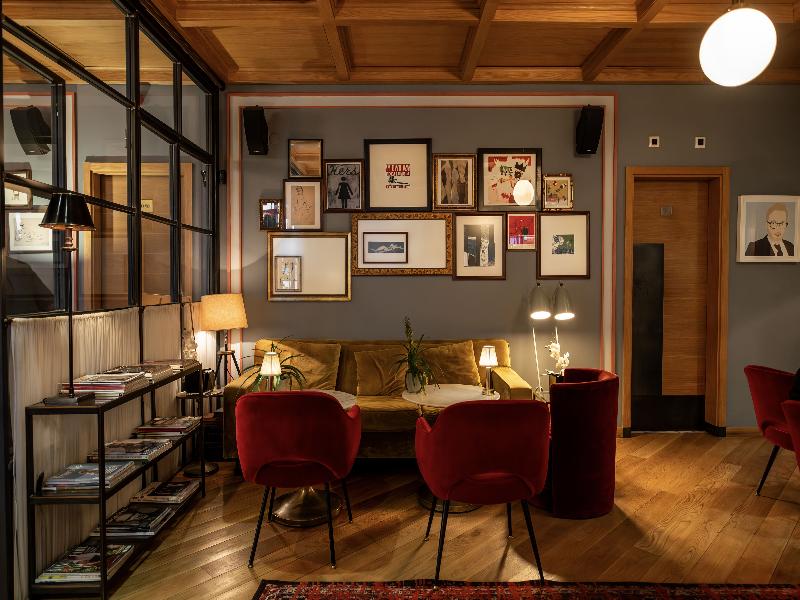 Browns Central Hotel - Bar