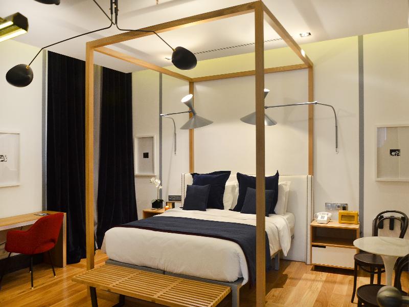 Browns Central Hotel - Oda
