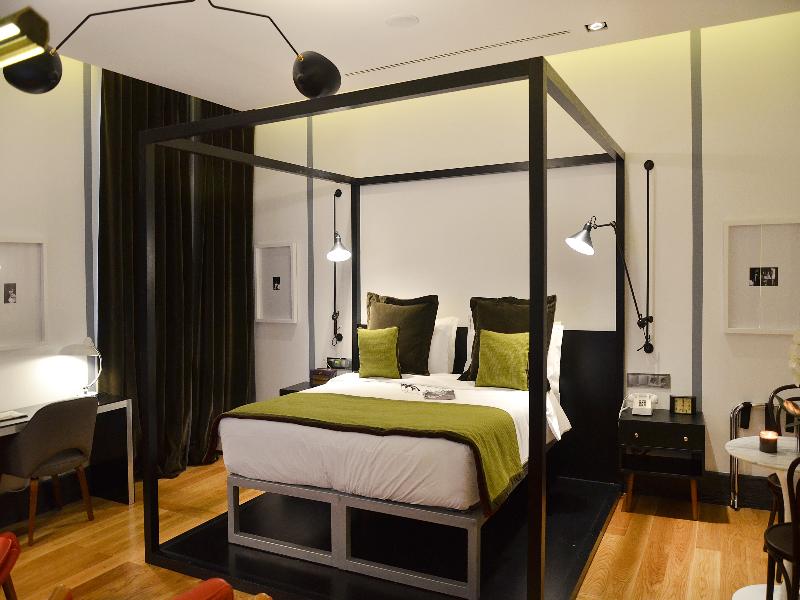 Browns Central Hotel - Oda
