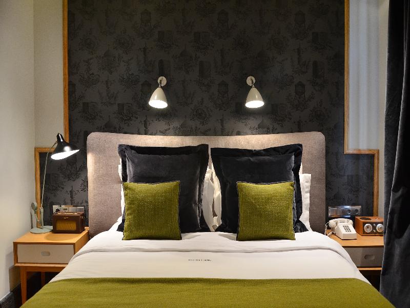 Browns Central Hotel - Oda
