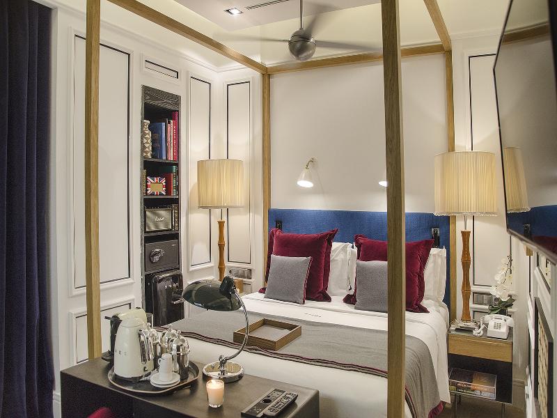 Browns Central Hotel - Oda