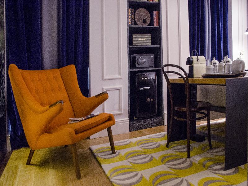 Browns Central Hotel - Oda