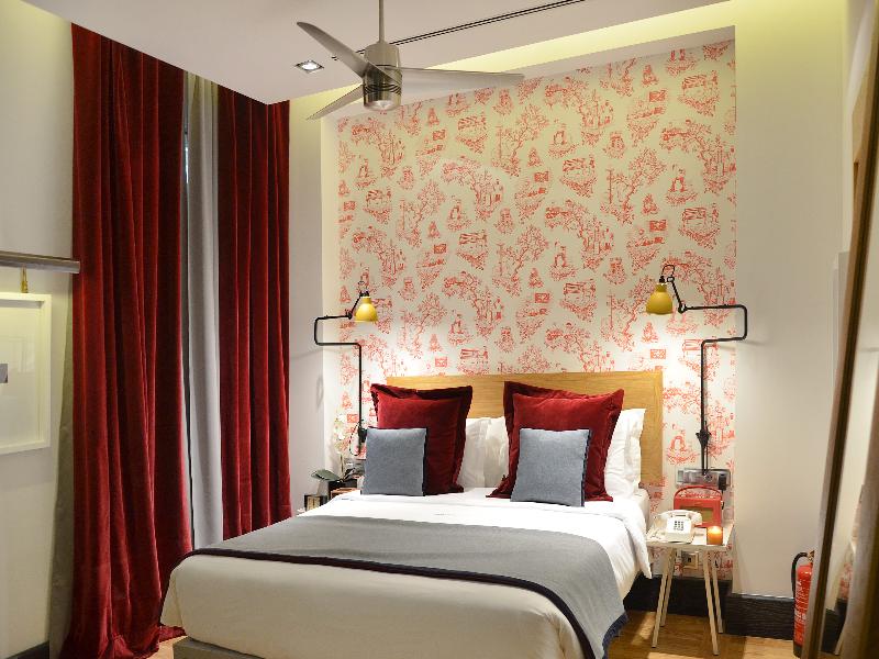 Browns Central Hotel - Oda