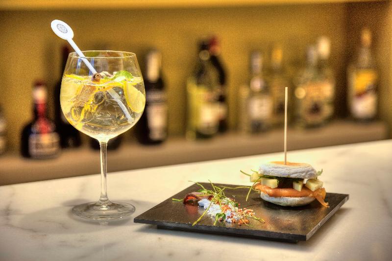 NH Collection Porto Batalha - Bar