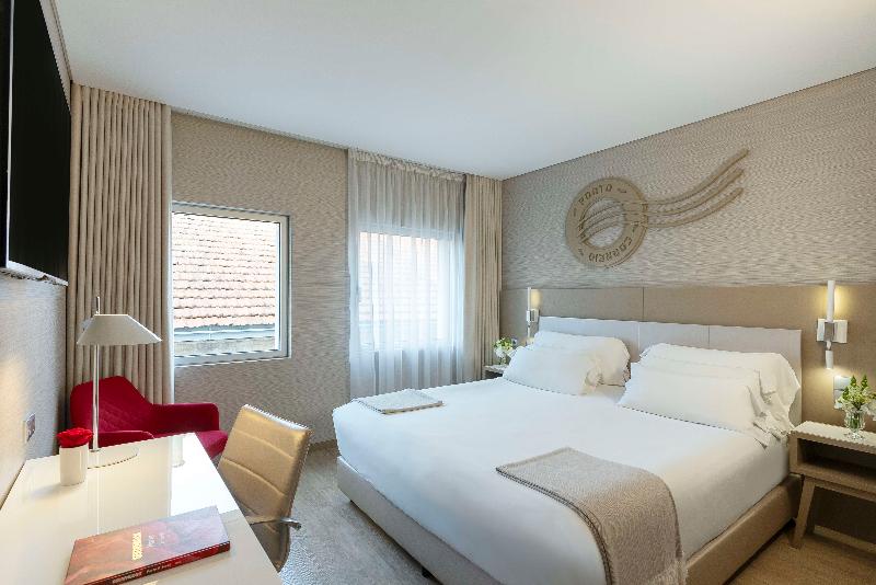 NH Collection Porto Batalha - Oda