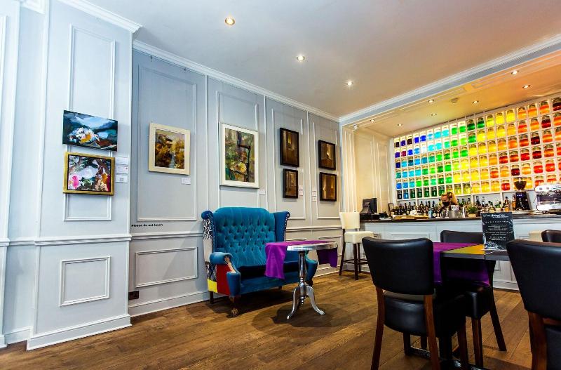 The Exhibitionist - Bar