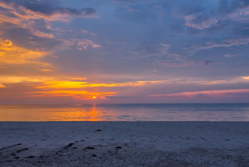 OUTRIGGER Khao Lak Beach Resort - Plaj