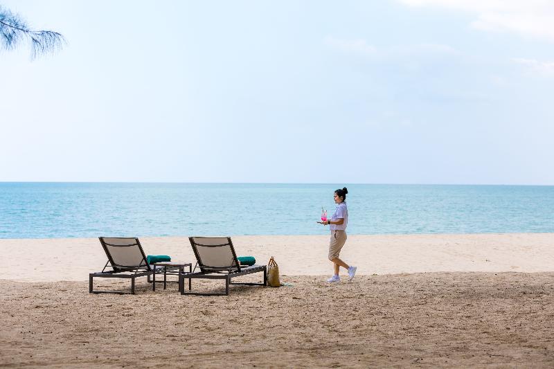 OUTRIGGER Khao Lak Beach Resort - Plaj