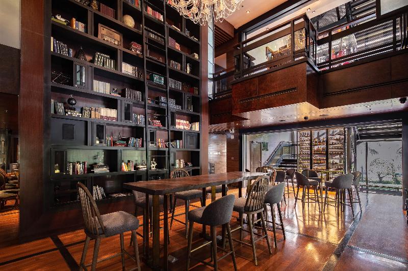 Hotel Indigo Bangkok Wireless Road - Bar