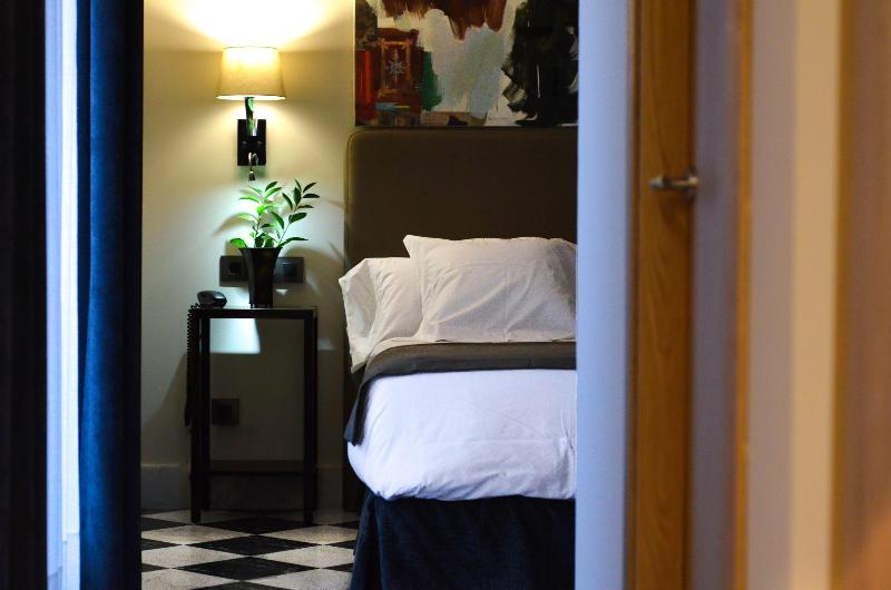 Aguilas5 SevillaSuites - Oda