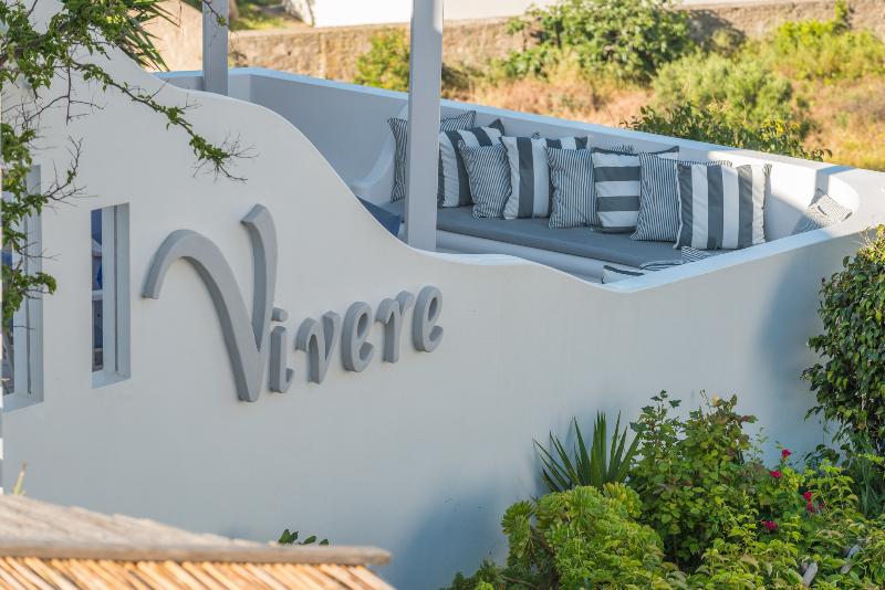 Vira Vivere Houses - Teras