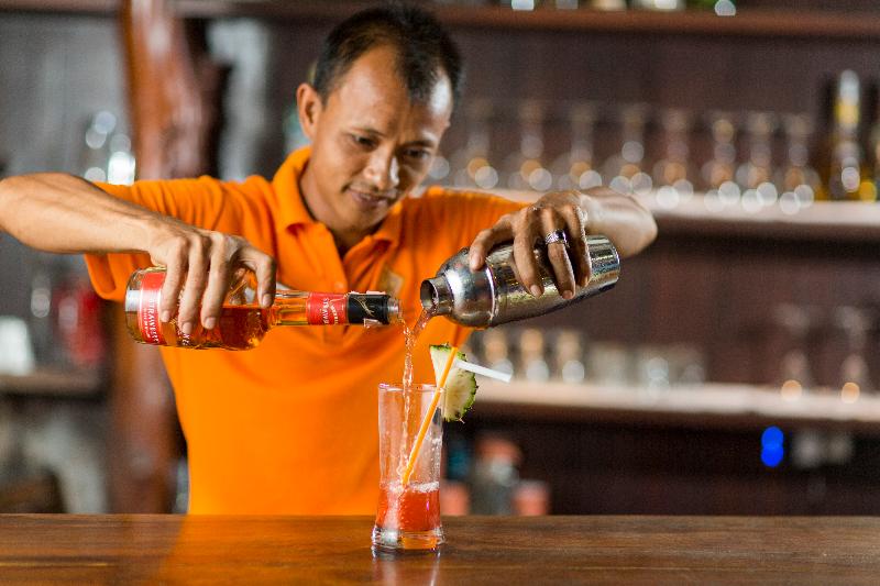 Koh Jum Beach Villas - Bar