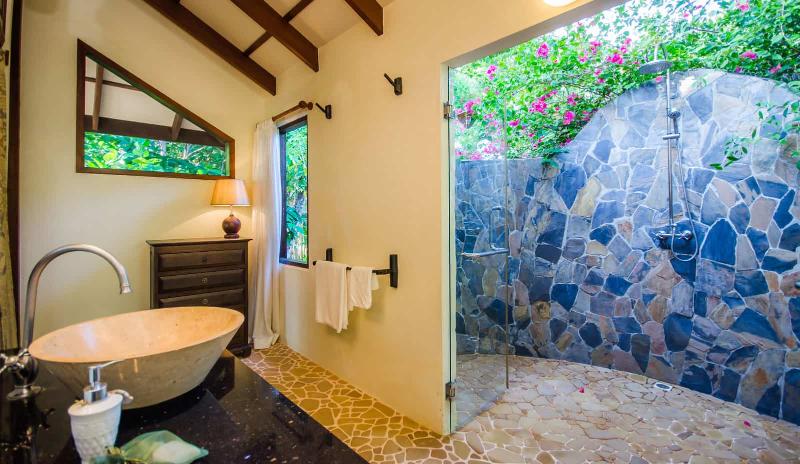 Koh Jum Beach Villas - Oda