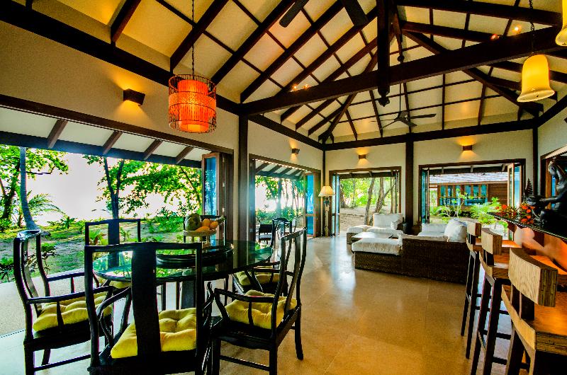 Koh Jum Beach Villas - Oda