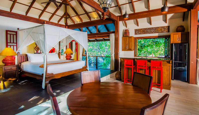 Koh Jum Beach Villas - Oda