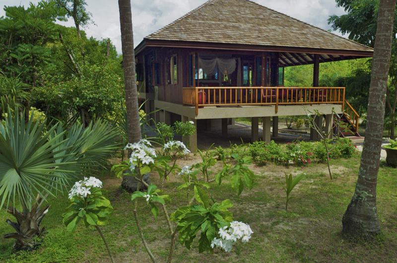 Koh Jum Beach Villas - Oda