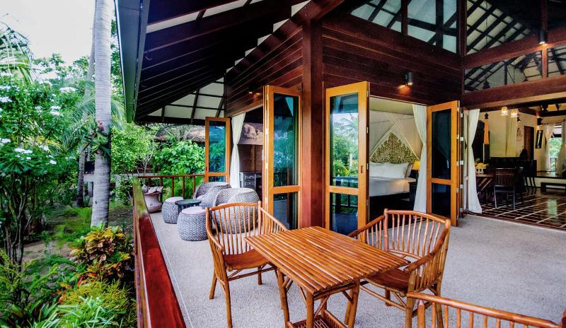 Koh Jum Beach Villas - Oda