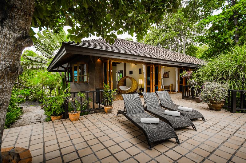 Koh Jum Beach Villas - Oda