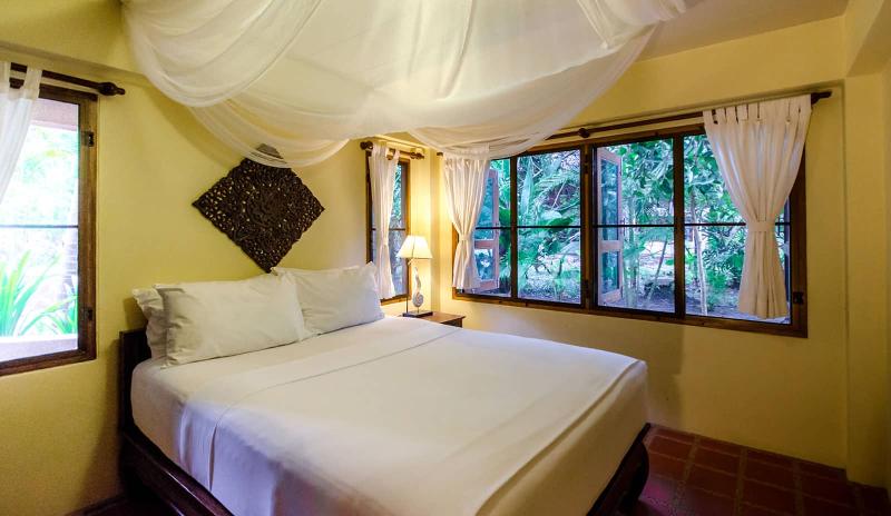 Koh Jum Beach Villas - Oda