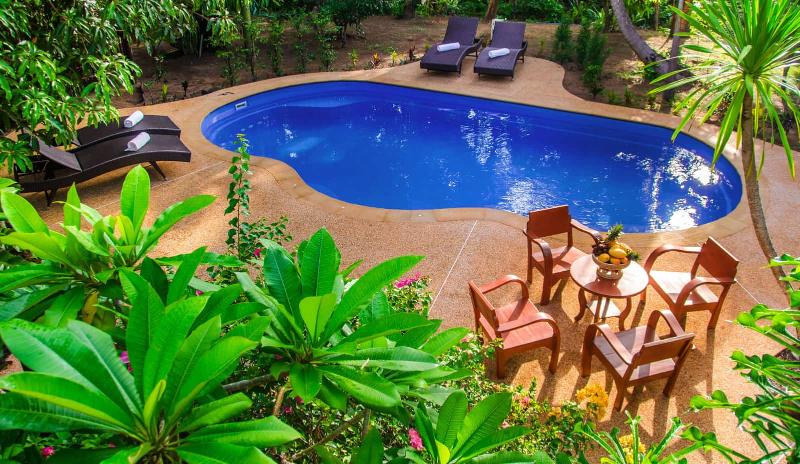Koh Jum Beach Villas - Oda