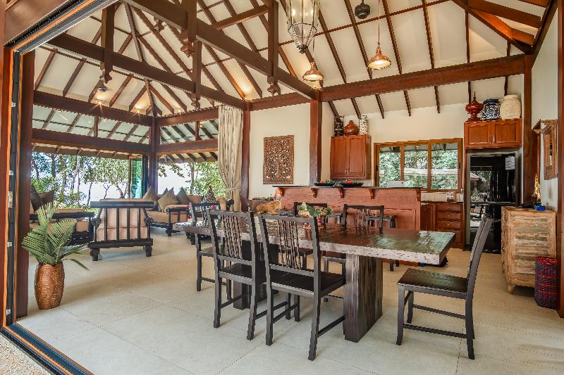 Koh Jum Beach Villas - Oda