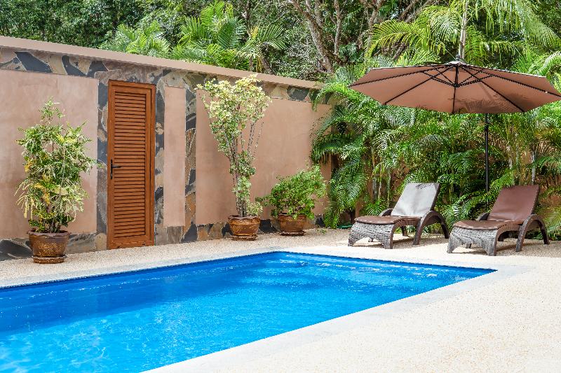 Koh Jum Beach Villas - Oda