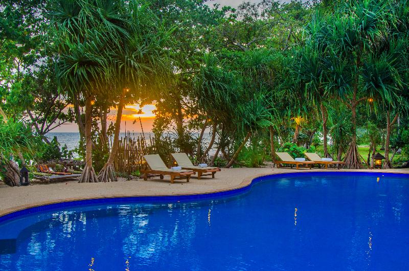 Koh Jum Beach Villas - Havuz