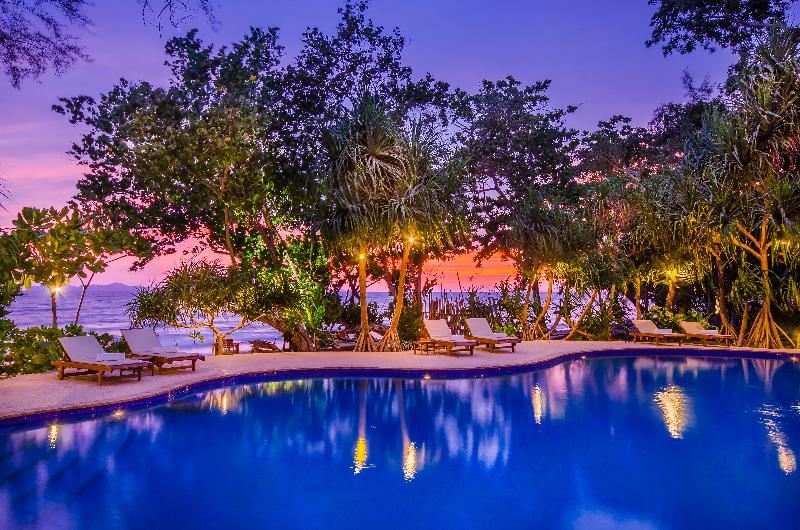 Koh Jum Beach Villas - Havuz
