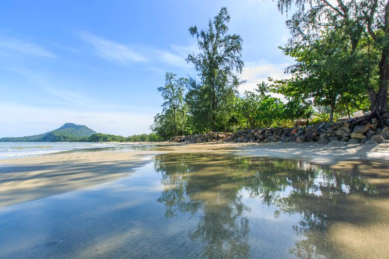 Koh Jum Beach Villas - Plaj