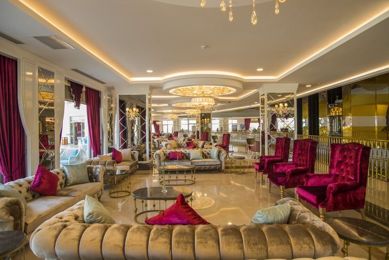 Dream World Aqua Hotel - Lobi