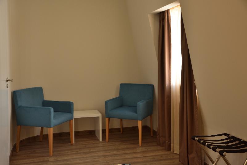 Porto Domus Hotel - Oda