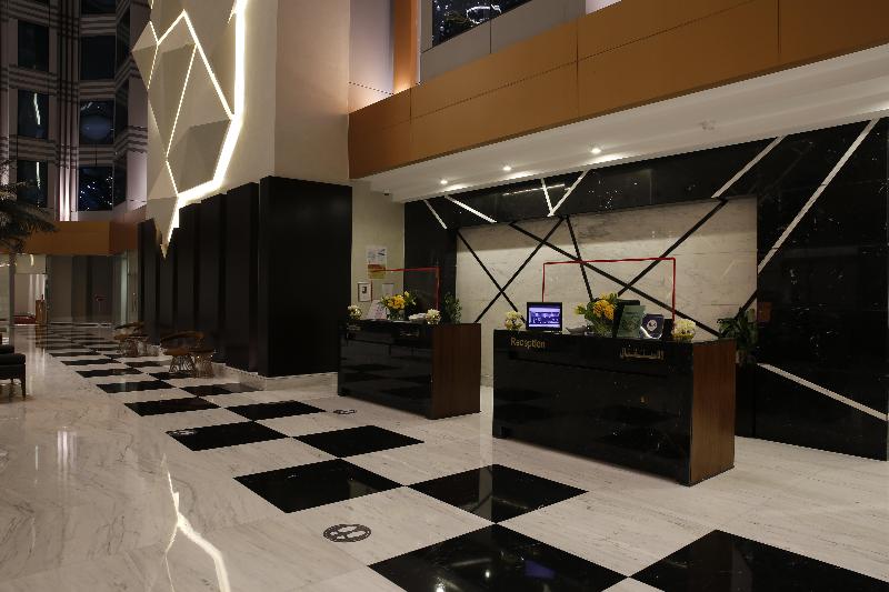 Radisson Blu Hotel and Convention Center - Lobi