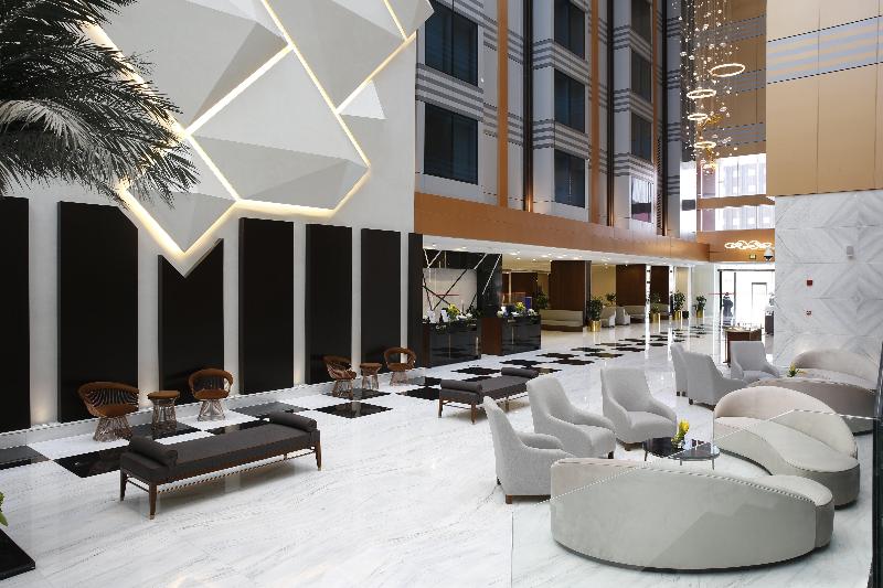 Radisson Blu Hotel and Convention Center - Lobi