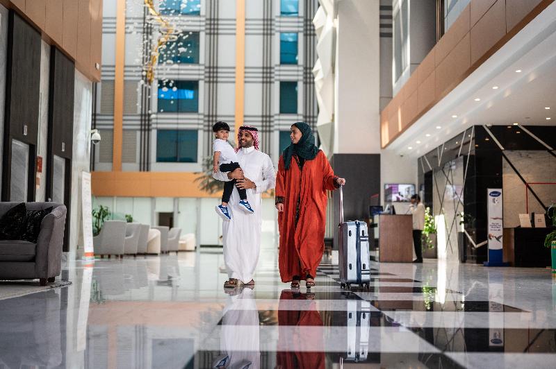 Radisson Blu Hotel and Convention Center - Lobi