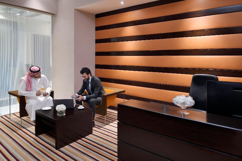 Radisson Blu Hotel and Convention Center - Genel