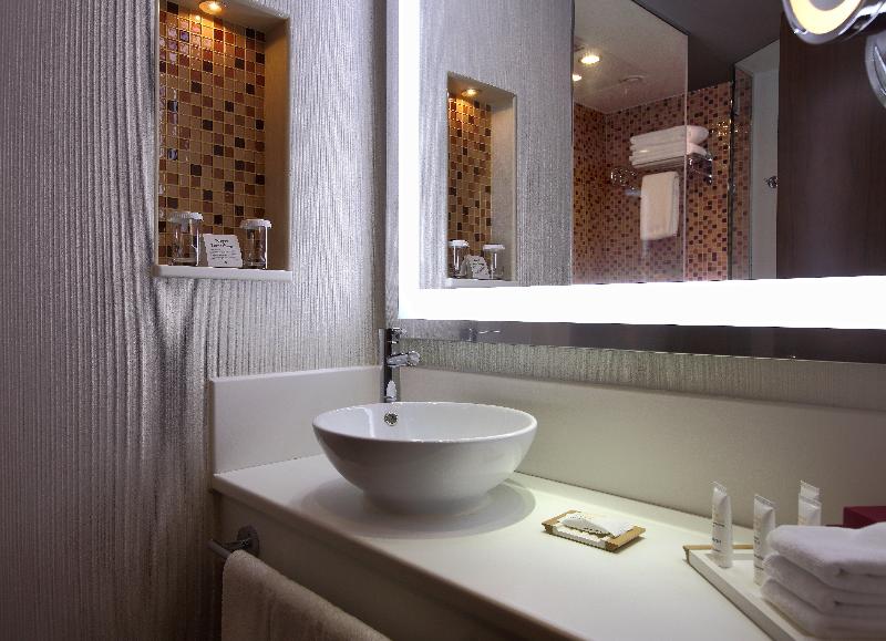 Radisson Blu Hotel and Convention Center - Oda