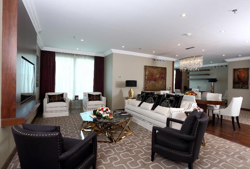 Radisson Blu Hotel and Convention Center - Oda