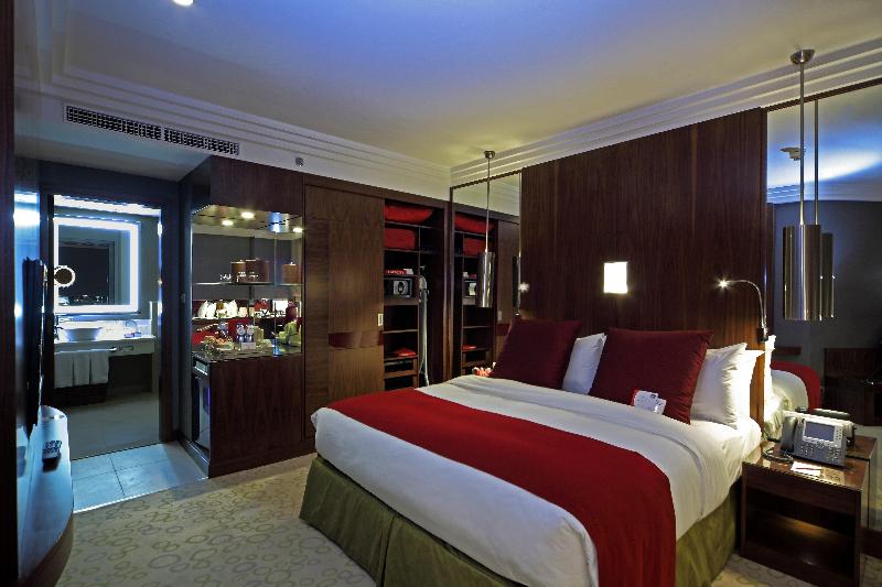 Radisson Blu Hotel and Convention Center - Oda