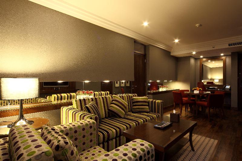 Radisson Blu Hotel and Convention Center - Oda