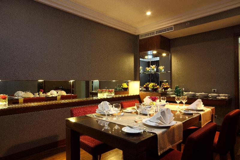 Radisson Blu Hotel and Convention Center - Oda