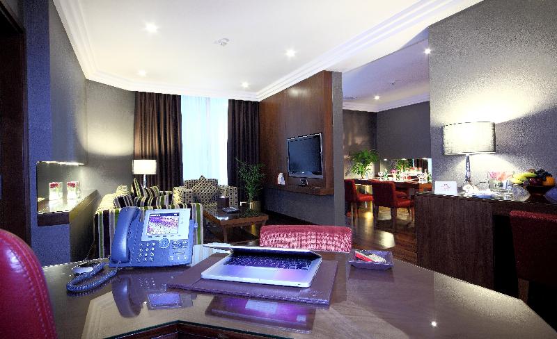Radisson Blu Hotel and Convention Center - Oda